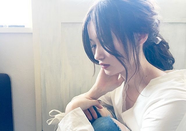 ロングもボブもok たった5分でできる ヘアゴムだけで作る簡単ヘアアレンジ3選 19年07月12日 Biglobe Beauty