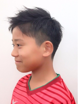 2020年夏 サッカー選手香川選手風スタイルのヘアスタイル Biglobe Beauty