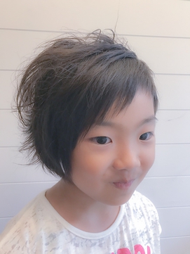髪型 ユニーク小学生 女の子 髪型 アシメ