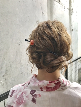2020年夏 セミロング かんざしのヘアスタイル ヘアアレンジ 髪型