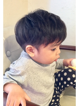 男の子の赤ちゃんの髪型 髪の量が多い 少ない別にカット方法 コツをご紹介