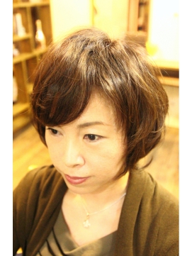2020年春 富岡佳子イメージ ショートスタイルのヘアスタイル