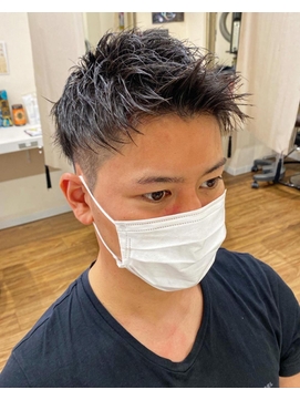 横浜メンズヘアビジネスツーブロック刈り上げアップバングヘア
