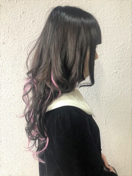 黒髪 ピンクメッシュ
